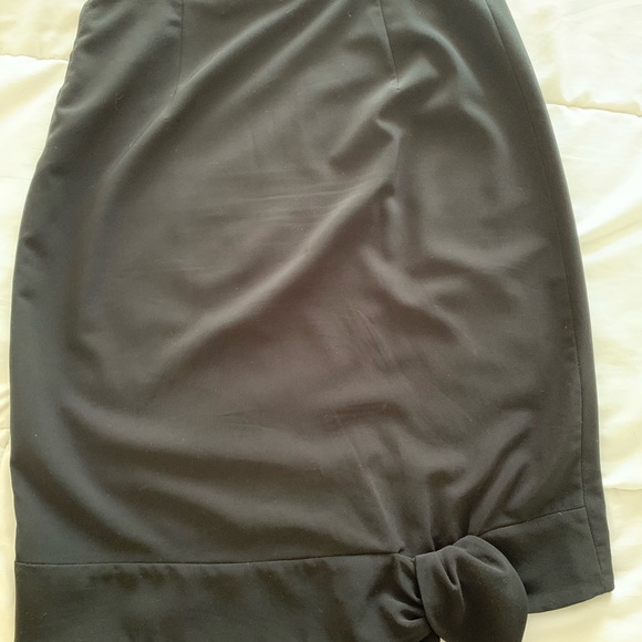 Authentic vintage Prada black skirt size 44 with bow on the back - Picture 6 of 13